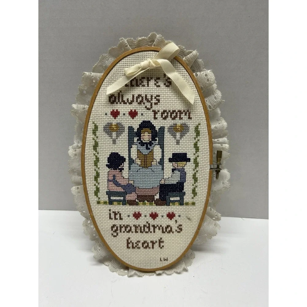 Completed Cross Stitch Grandmas Heart Cottagecore Country Oval 10